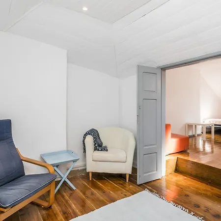 Charming Patio-vila Se Apartment Lisbon
